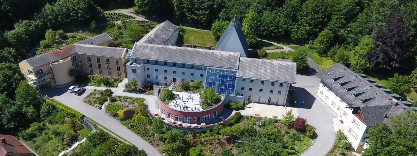 5100_Luftbild_HausWerdenfels f (Mittel)